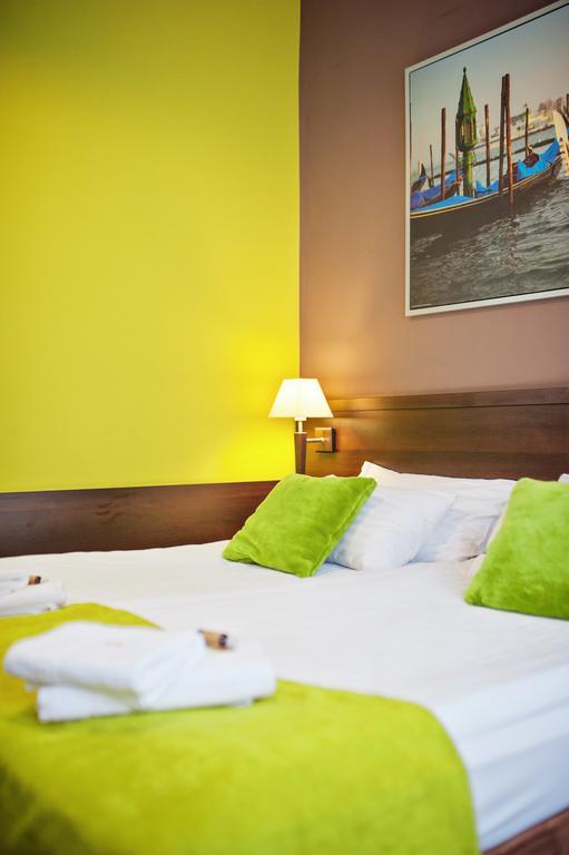 Ttrooms Poznań Extérieur photo